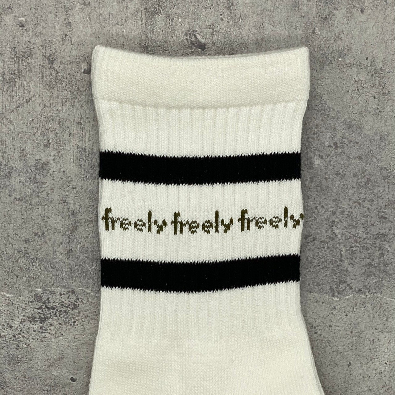 「freely」3連ロゴソックス サブ画像4